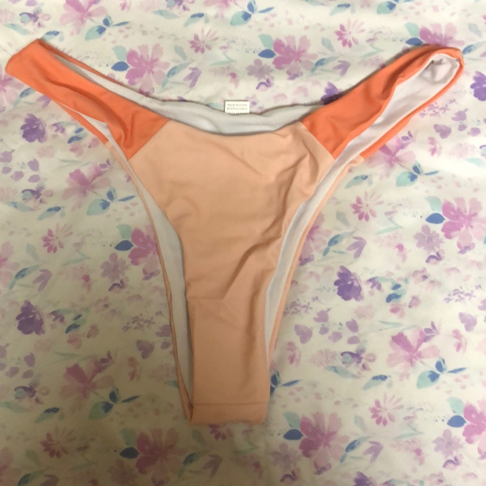 bikini set top and bottom